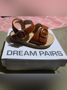 Dream Pairs Toddler Tan Buckle Strap Sandals